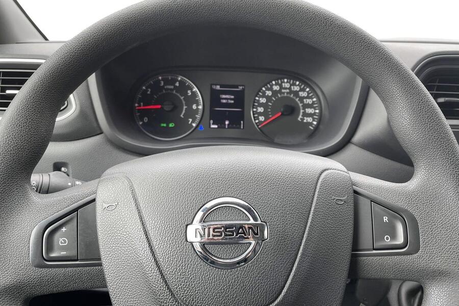 Nissan NV400 vaihtoauto