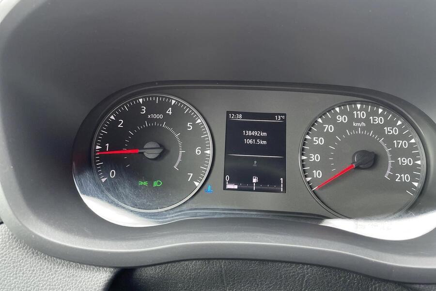 Nissan NV400 vaihtoauto