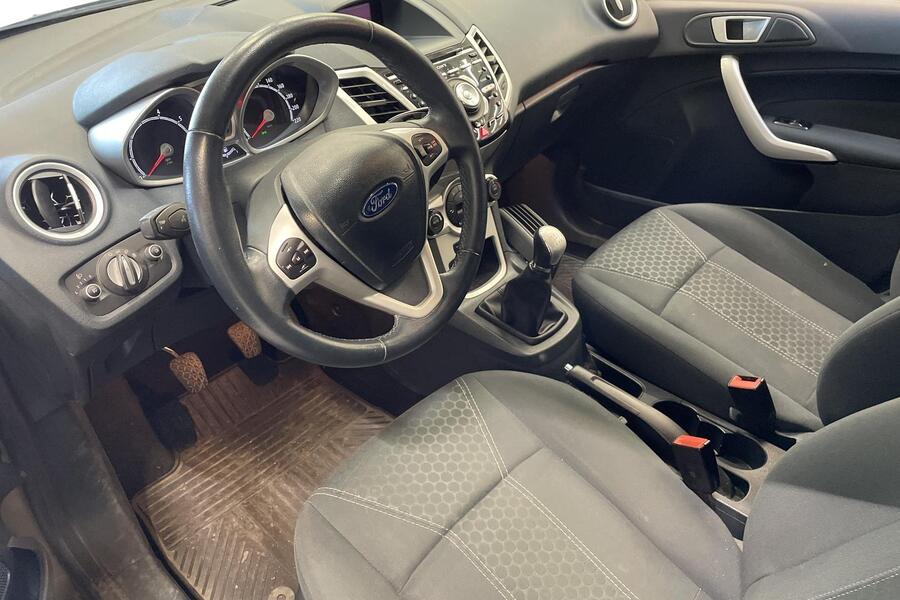 Ford Fiesta vaihtoauto