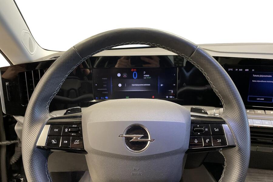 Opel Astra vaihtoauto