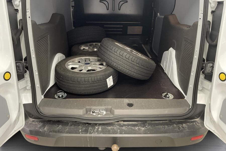 Ford Transit Connect vaihtoauto