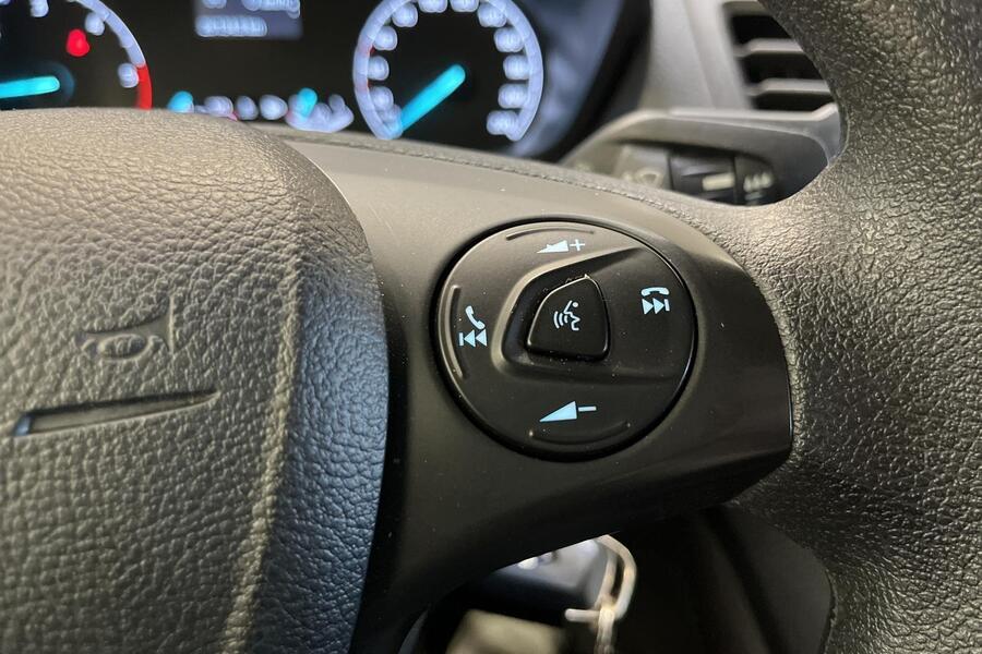 Ford Transit Connect vaihtoauto