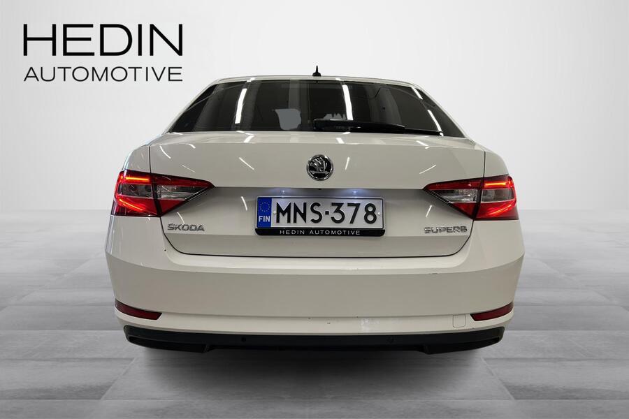 Skoda Superb vaihtoauto