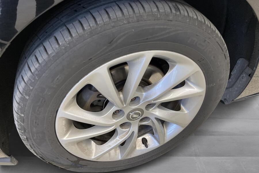 Opel Astra vaihtoauto