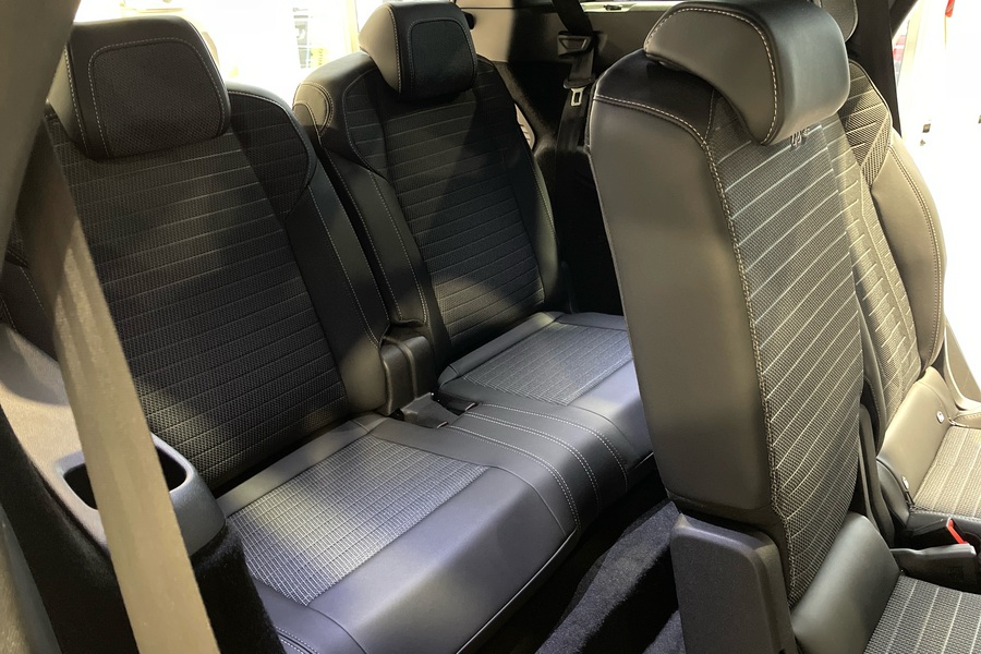 Peugeot 5008 vaihtoauto