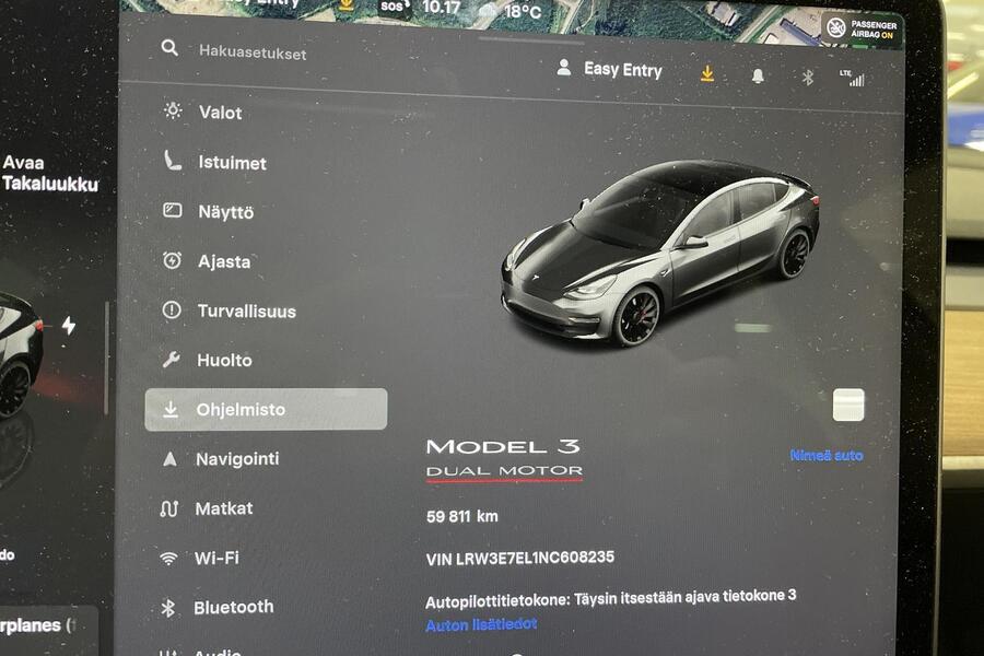 Tesla Model 3 vaihtoauto