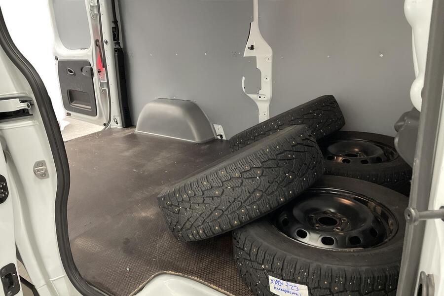 Nissan NV300 vaihtoauto