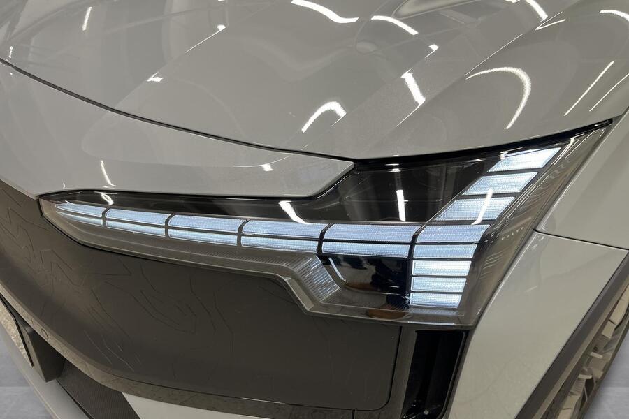 Volvo EX30 Cross Country vaihtoauto