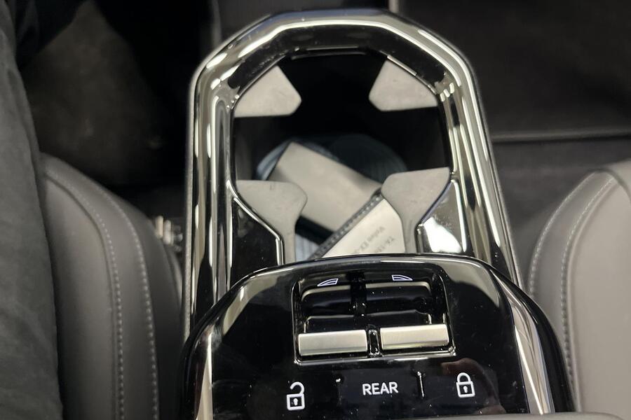 Volvo EX30 Cross Country vaihtoauto