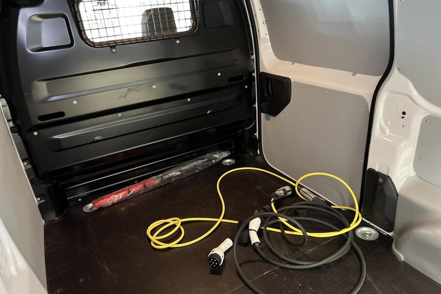 Opel Vivaro-e vaihtoauto