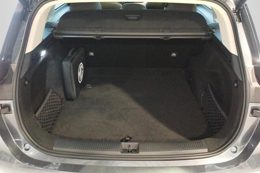 MG MGS6 EV vaihtoauto