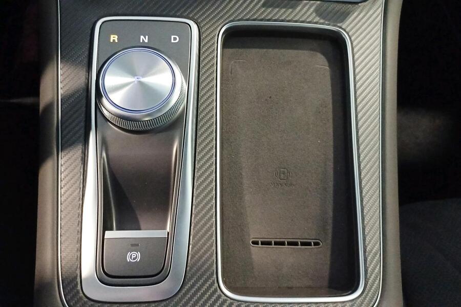 MG MGS6 EV vaihtoauto