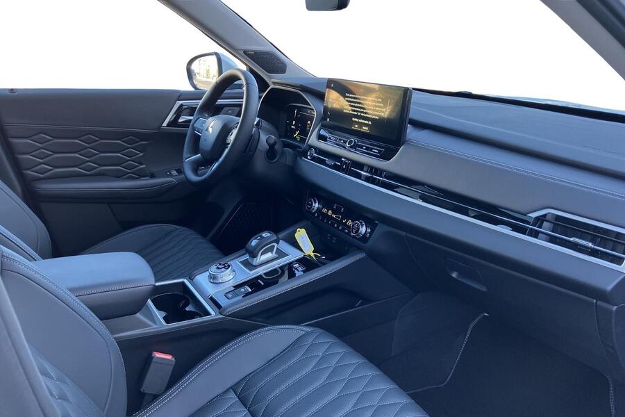 Mitsubishi Outlander vaihtoauto