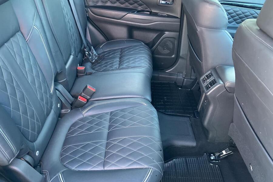 Mitsubishi Outlander PHEV vaihtoauto