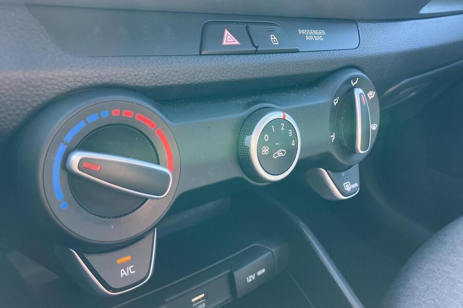 Kia Stonic vaihtoauto