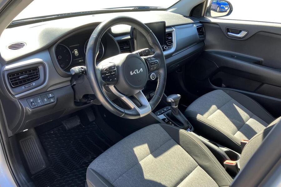 Kia Stonic vaihtoauto