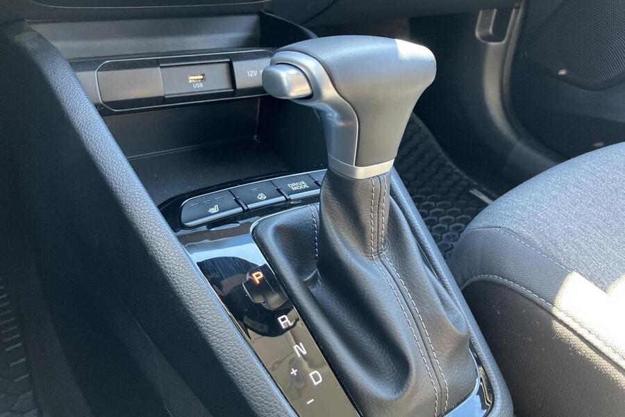 Kia Stonic vaihtoauto