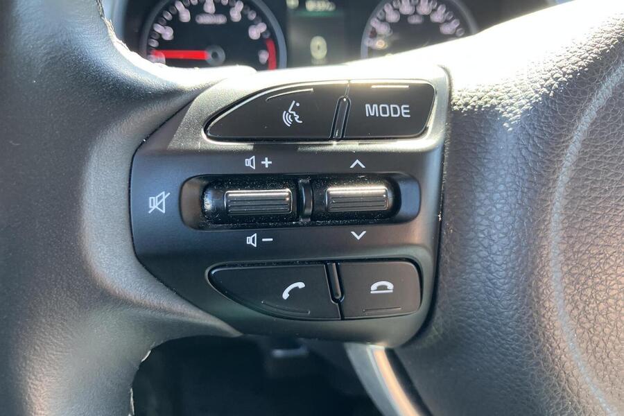 Kia Stonic vaihtoauto