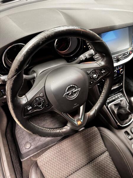 Opel Astra vaihtoauto