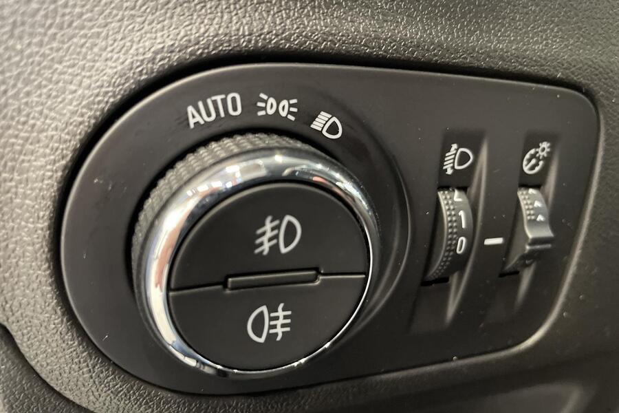 Opel Crossland X vaihtoauto