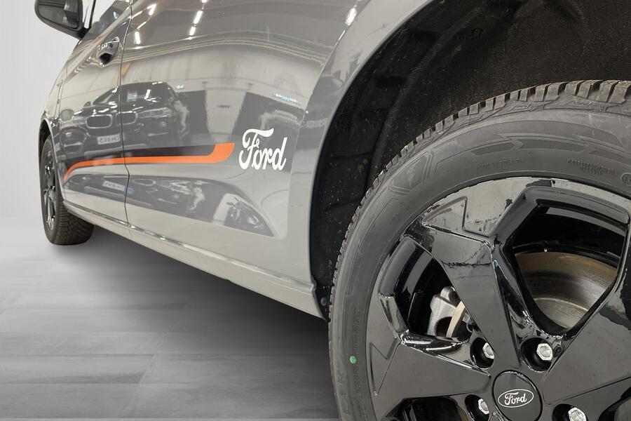 Ford Transit Connect vaihtoauto