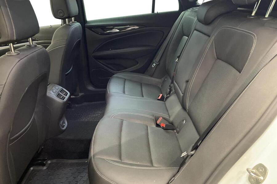 Opel Insignia vaihtoauto
