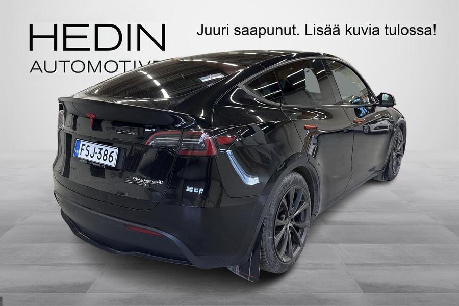 Tesla Model Y vaihtoauto