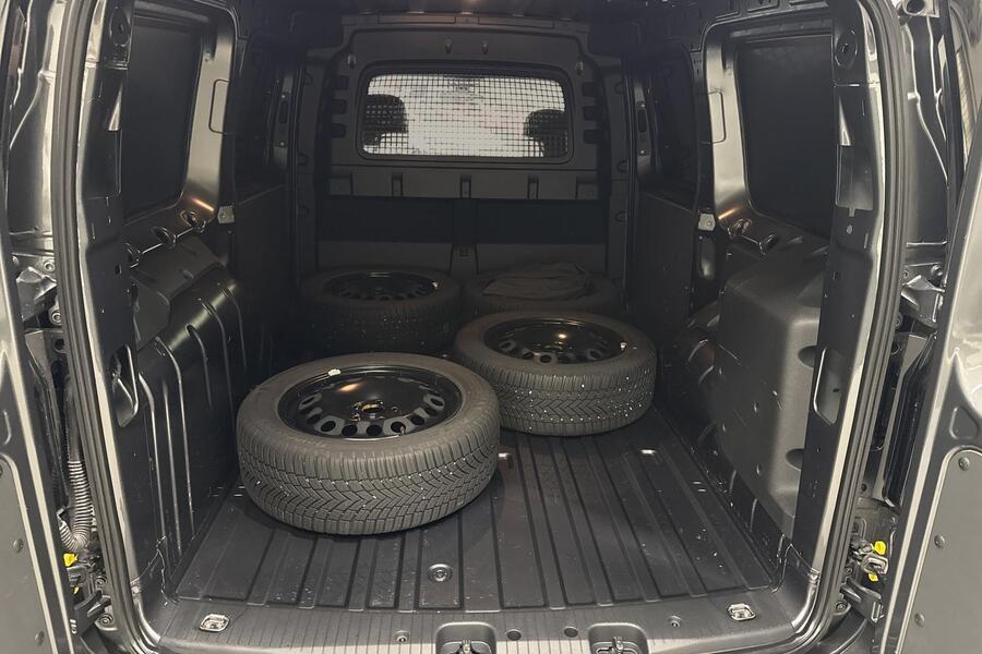 Ford Transit Connect vaihtoauto