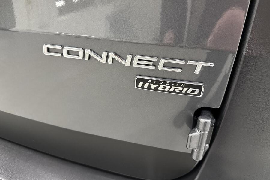 Ford Transit Connect vaihtoauto