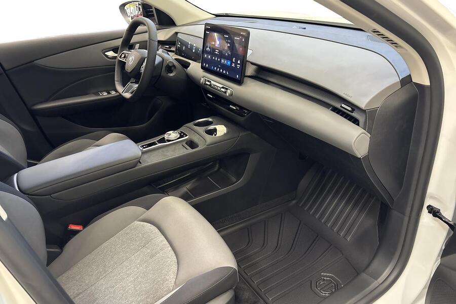 MG MGS5 EV vaihtoauto