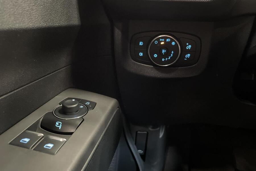 Ford Transit Courier vaihtoauto