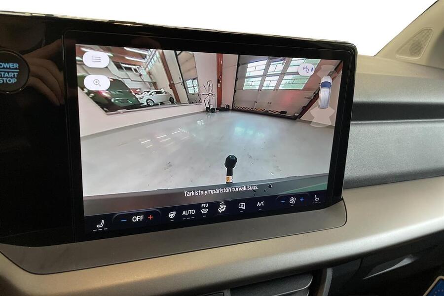 Ford Transit Courier vaihtoauto