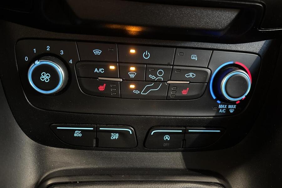 Ford Transit Connect vaihtoauto