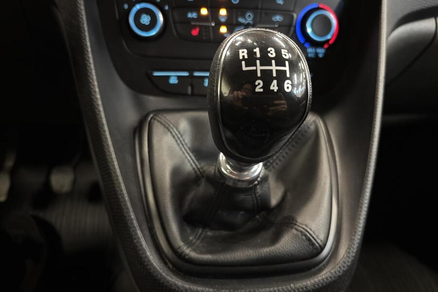 Ford Transit Connect vaihtoauto