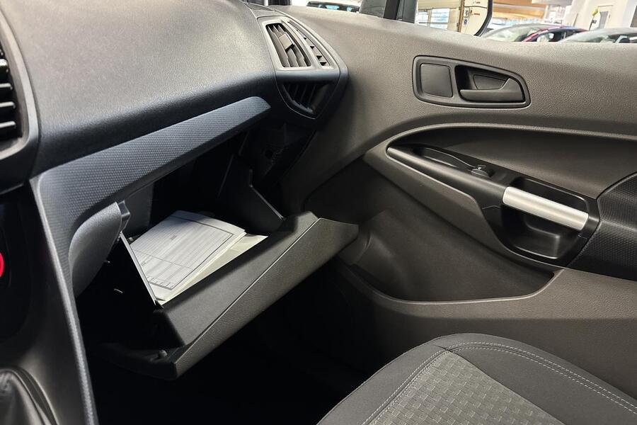 Ford Transit Connect vaihtoauto