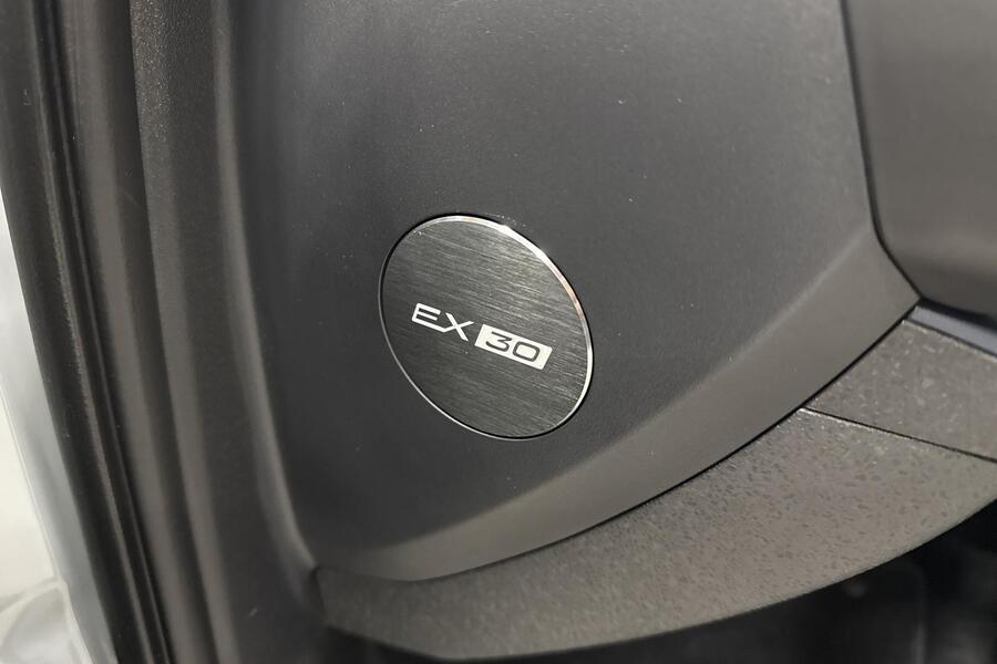 Volvo EX30 Cross Country vaihtoauto