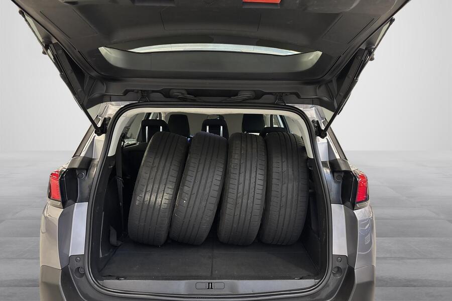 Peugeot 5008 vaihtoauto