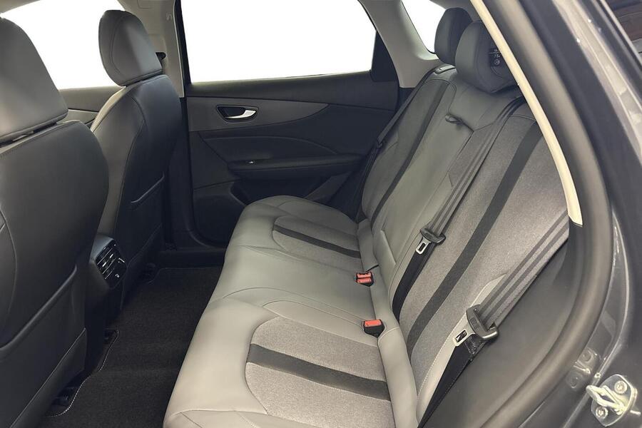 MG MGS5 EV vaihtoauto