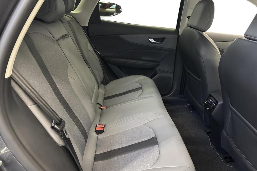 MG MGS5 EV vaihtoauto