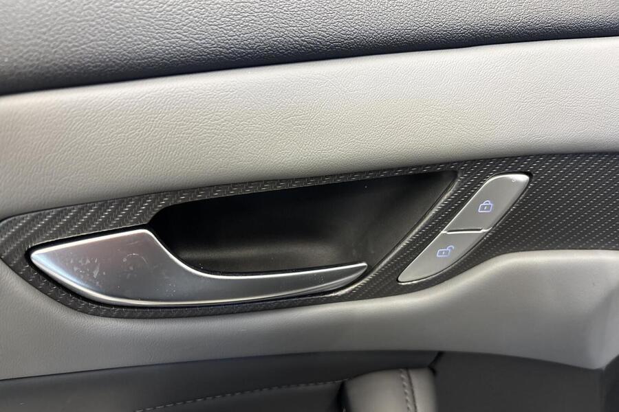 MG MGS5 EV vaihtoauto