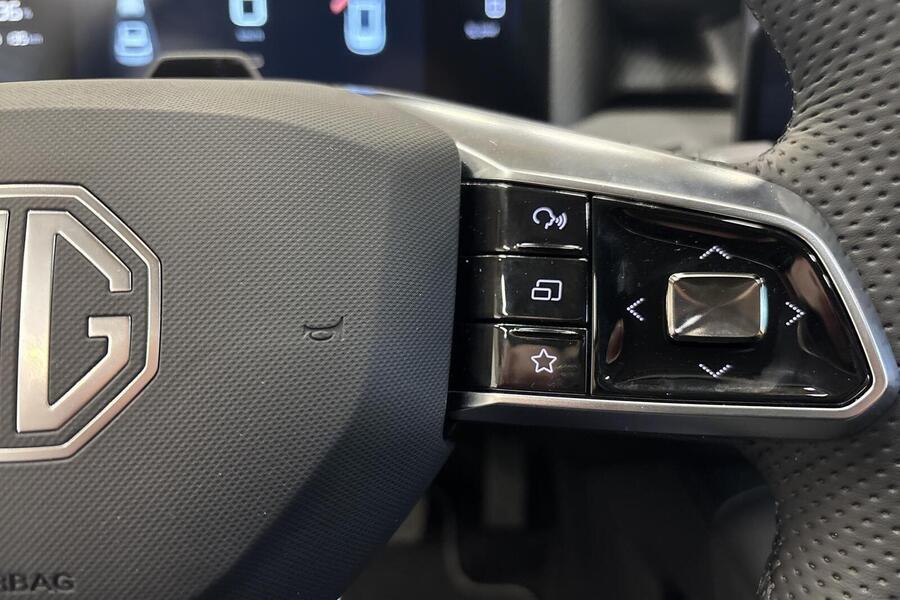 MG MGS5 EV vaihtoauto