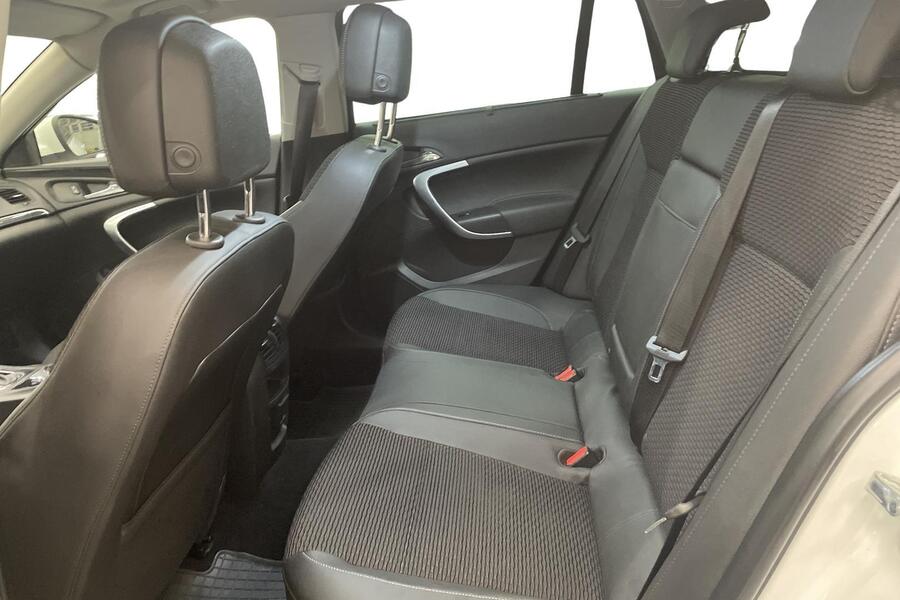 Opel Insignia vaihtoauto