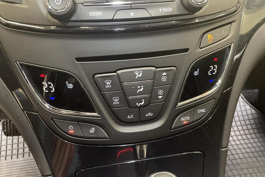 Opel Insignia vaihtoauto