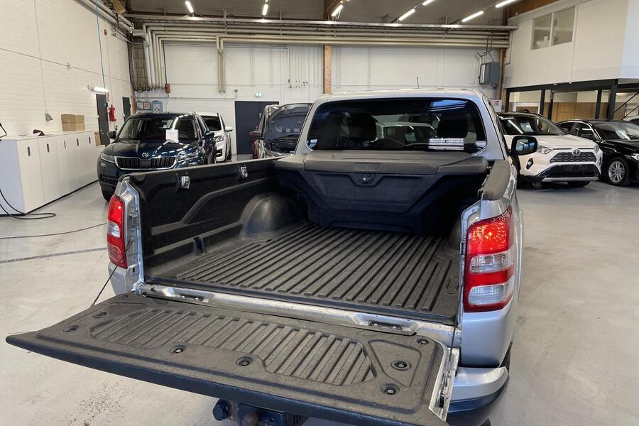 Mitsubishi L200 vaihtoauto