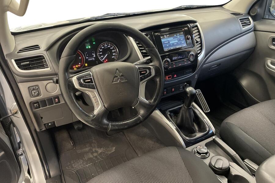 Mitsubishi L200 vaihtoauto