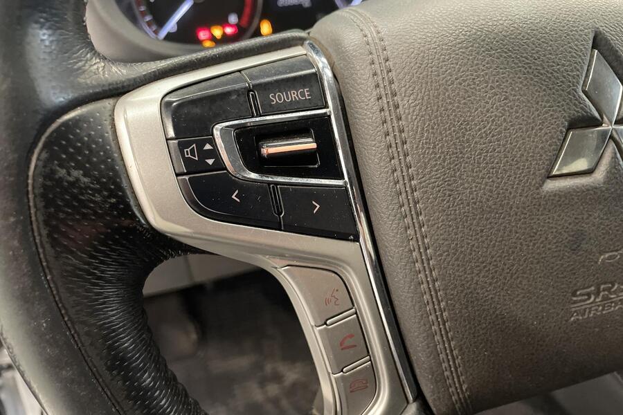 Mitsubishi L200 vaihtoauto