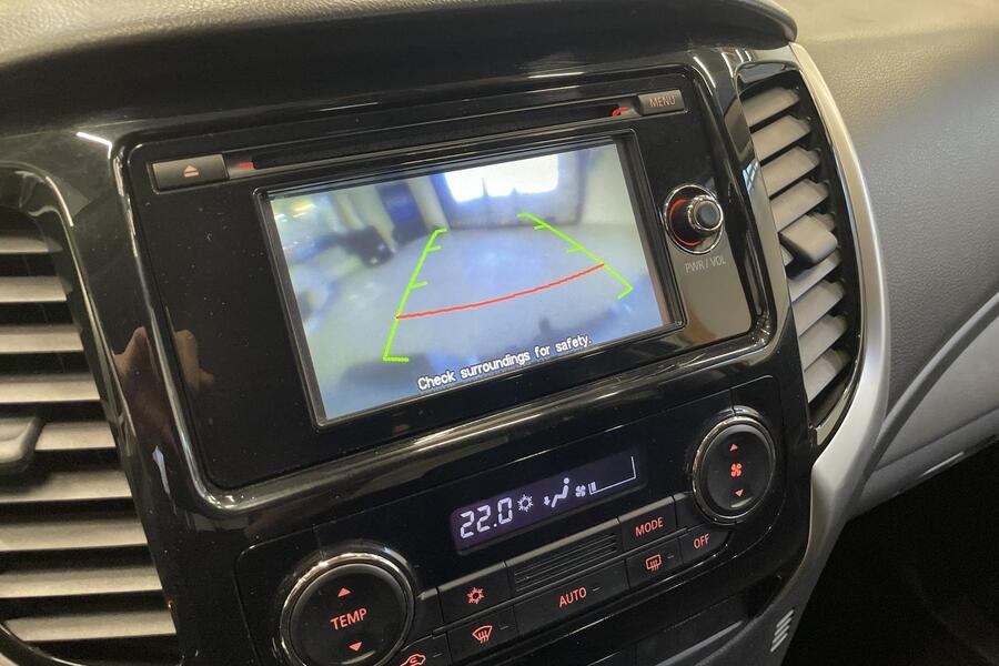 Mitsubishi L200 vaihtoauto