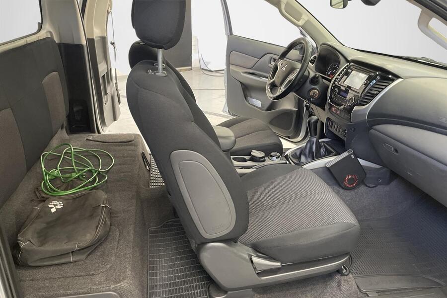 Mitsubishi L200 vaihtoauto