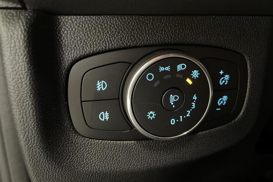Ford Transit Courier vaihtoauto