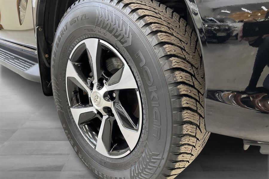 Toyota Hilux vaihtoauto